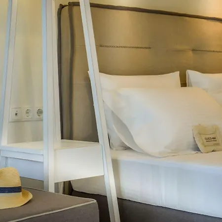 Aelia Hotel